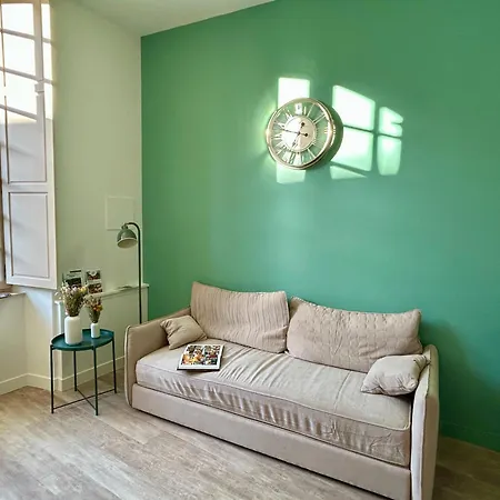 De Plain Pied Renove Et Lumineux, Beaufort-en-anjou, Proche De La Loire Et De Ses Chateaux *