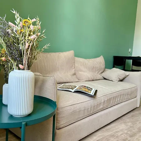 De Plain Pied Renove Et Lumineux, Beaufort-en-anjou, Proche De La Loire Et De Ses Chateaux *