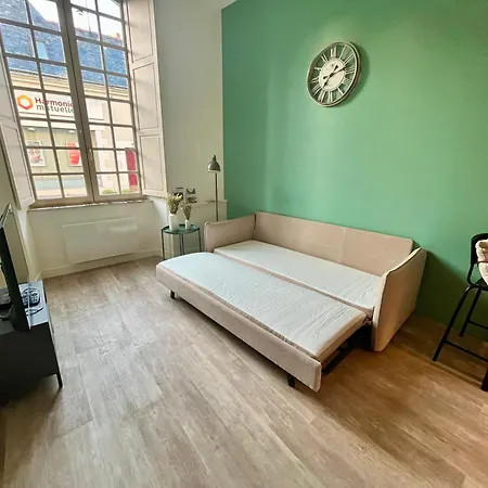 De Plain Pied Renove Et Lumineux, Beaufort-en-anjou, Proche De La Loire Et De Ses Chateaux * Beaufort-en-Vallée