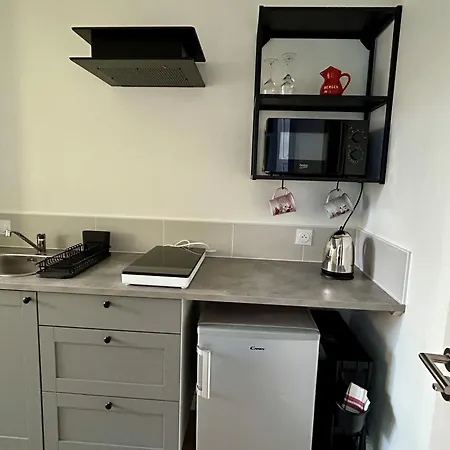 De Plain Pied Renove Et Lumineux, Beaufort-en-anjou, Proche De La Loire Et De Ses Chateaux